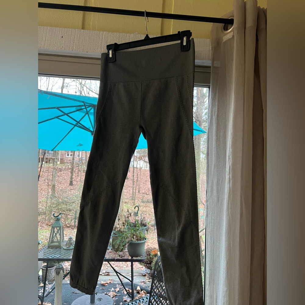 Fabletics light grey Active Leggings